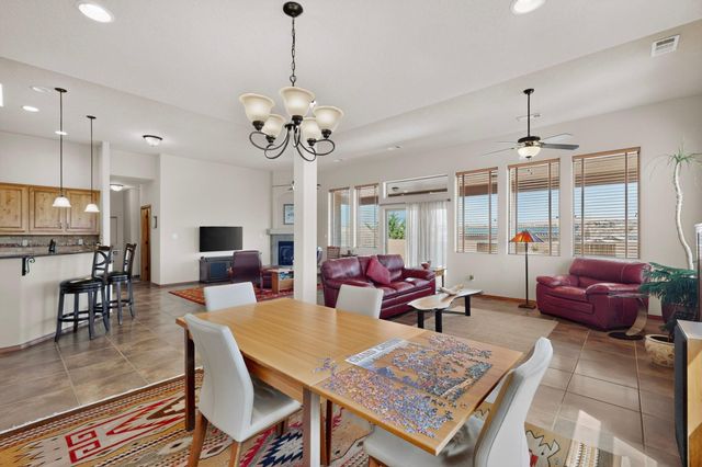 400 Holt Court NE, Rio Rancho, NM 87124