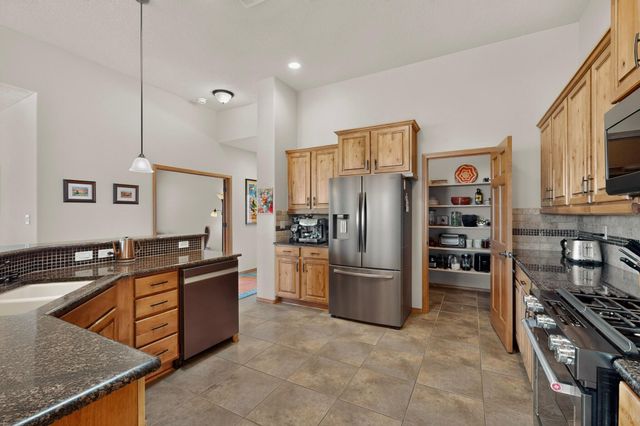 400 Holt Court NE, Rio Rancho, NM 87124