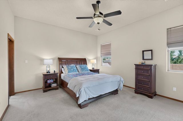 400 Holt Court NE, Rio Rancho, NM 87124