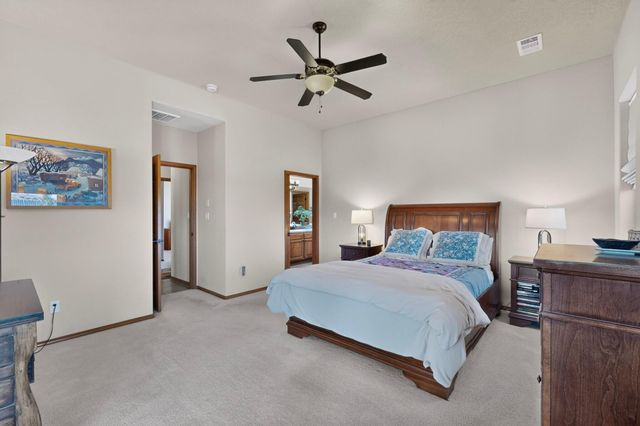 400 Holt Court NE, Rio Rancho, NM 87124