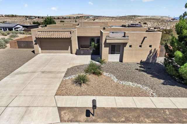 400 Holt Court NE, Rio Rancho, NM 87124