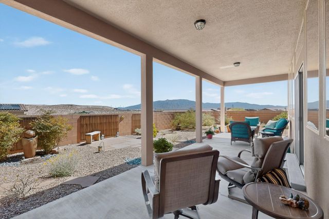 400 Holt Court NE, Rio Rancho, NM 87124