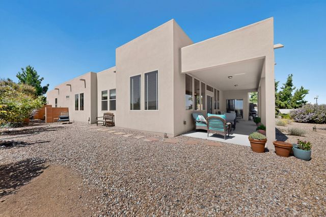 400 Holt Court NE, Rio Rancho, NM 87124