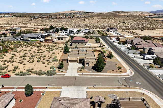 400 Holt Court NE, Rio Rancho, NM 87124