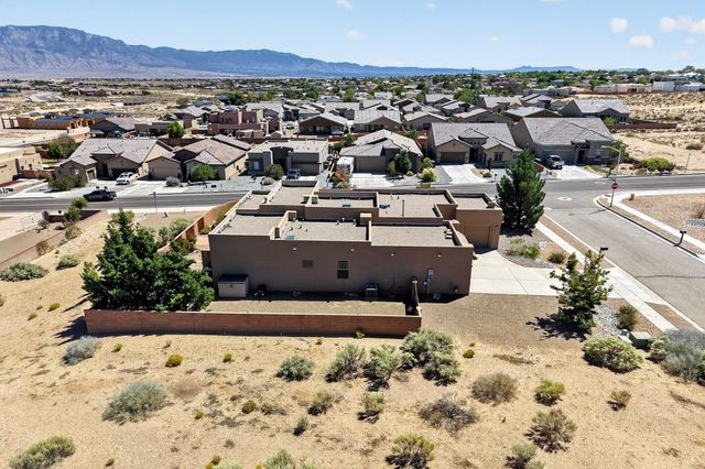 400 Holt Court NE, Rio Rancho, NM 87124