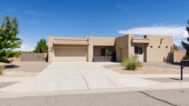 400 Holt Court NE, Rio Rancho, NM 87124