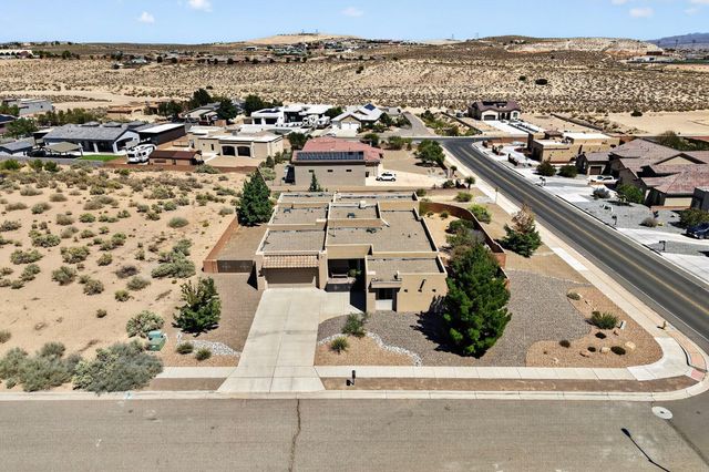 400 Holt Court NE, Rio Rancho, NM 87124
