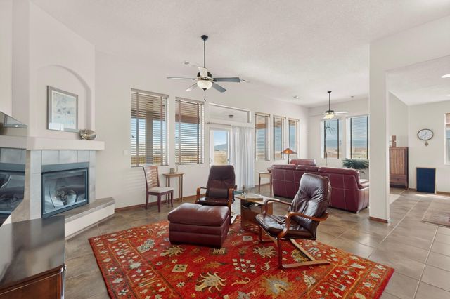 400 Holt Court NE, Rio Rancho, NM 87124