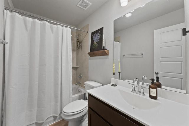 8122 Royal Breeze Drive, Cypress, TX 77433