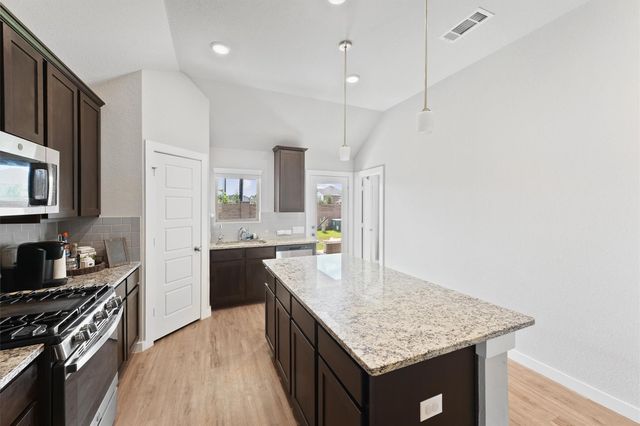 8122 Royal Breeze Drive, Cypress, TX 77433