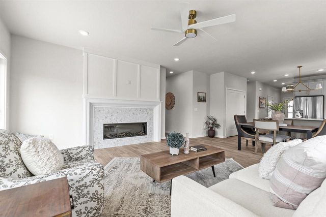 3609 E GLADIOLUS PLACE, Appleton, WI 54913