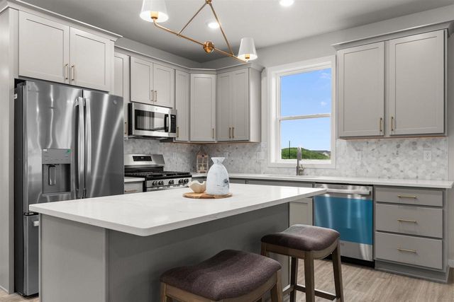 3609 E GLADIOLUS PLACE, Appleton, WI 54913