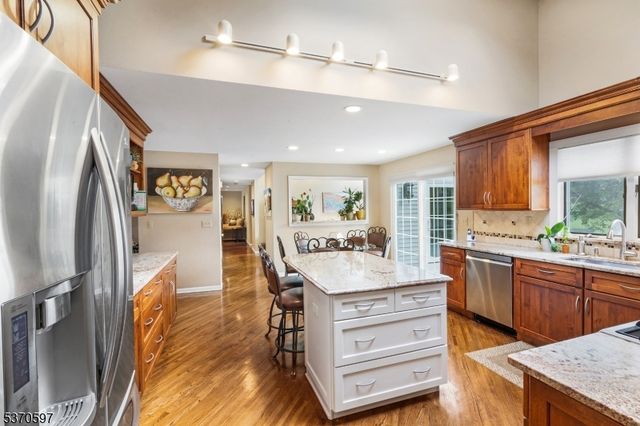 6 Theodore Dr, Randolph Twp., NJ 07869