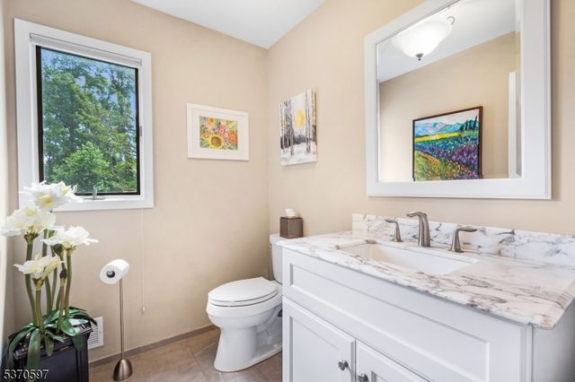 6 Theodore Dr, Randolph Twp., NJ 07869