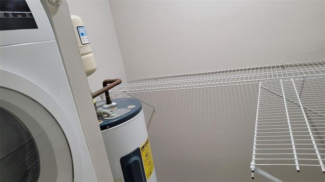 64 NW Chaumont NW Square, Atlanta, GA 30327