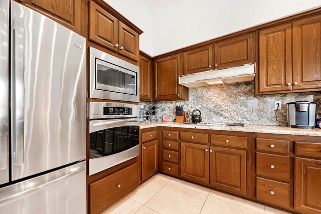 148 Deer Spring Way, Palm Desert, CA 92211