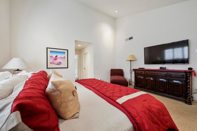 148 Deer Spring Way, Palm Desert, CA 92211