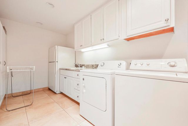 148 Deer Spring Way, Palm Desert, CA 92211