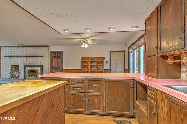 1237 Radcliffe Avenue, Kingsport, TN 37664