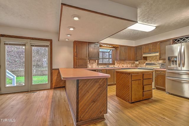 1237 Radcliffe Avenue, Kingsport, TN 37664