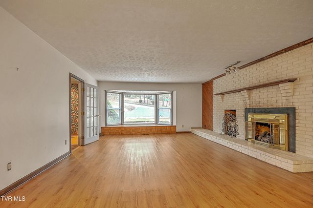 1237 Radcliffe Avenue, Kingsport, TN 37664