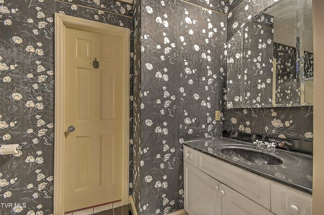 1237 Radcliffe Avenue, Kingsport, TN 37664