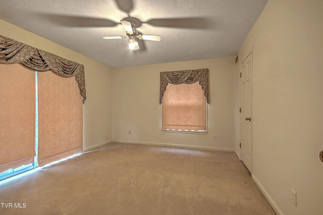 1237 Radcliffe Avenue, Kingsport, TN 37664