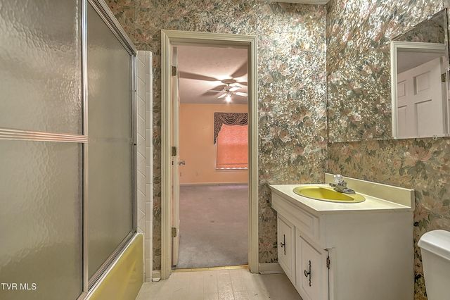 1237 Radcliffe Avenue, Kingsport, TN 37664