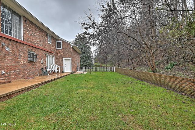 1237 Radcliffe Avenue, Kingsport, TN 37664