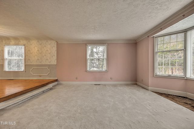 1237 Radcliffe Avenue, Kingsport, TN 37664