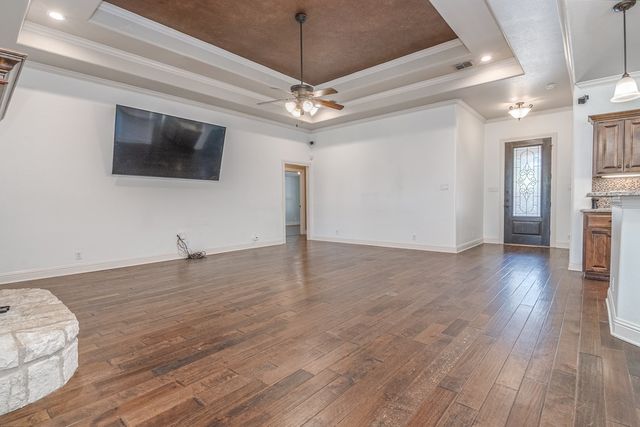 5914 Llano Court, Midland, TX 79707