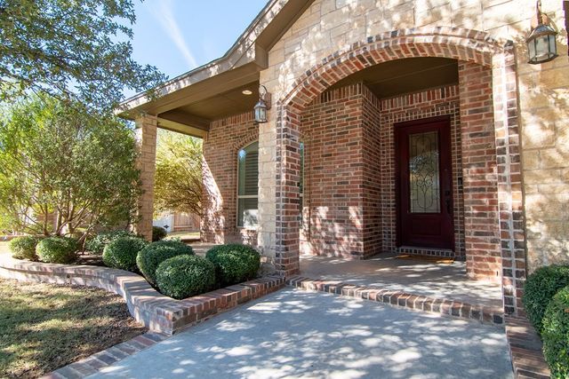 5914 Llano Court, Midland, TX 79707