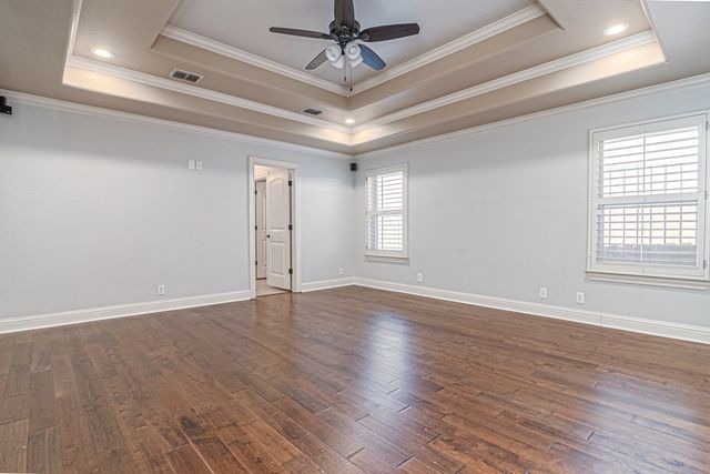 5914 Llano Court, Midland, TX 79707