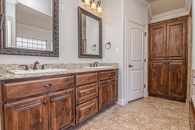 5914 Llano Court, Midland, TX 79707