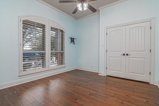 5914 Llano Court, Midland, TX 79707