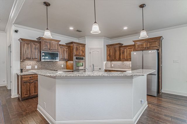 5914 Llano Court, Midland, TX 79707