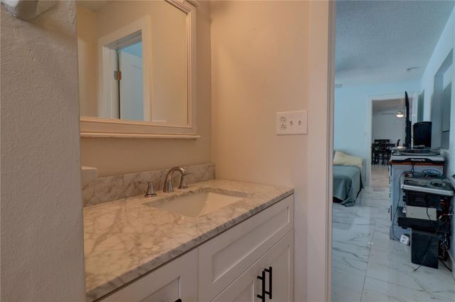215 TARPON WAY, Punta Gorda, FL 33950