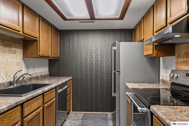 6501 Boxelder Drive, Lincoln, NE 68506