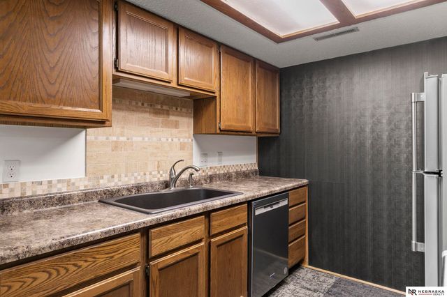 6501 Boxelder Drive, Lincoln, NE 68506