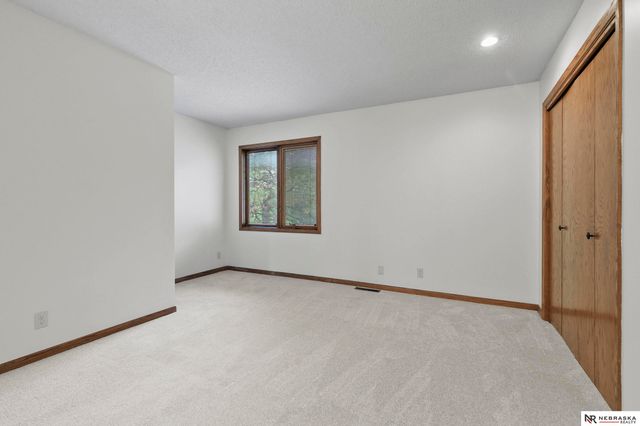6501 Boxelder Drive, Lincoln, NE 68506
