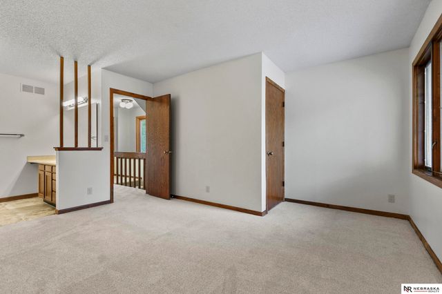 6501 Boxelder Drive, Lincoln, NE 68506