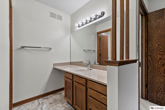 6501 Boxelder Drive, Lincoln, NE 68506