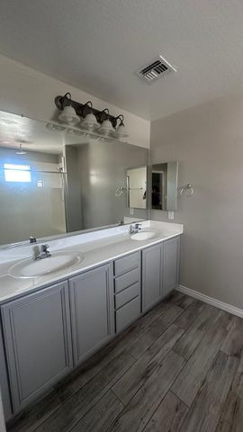 10015 E Wavelength Avenue, Mesa, AZ 85212