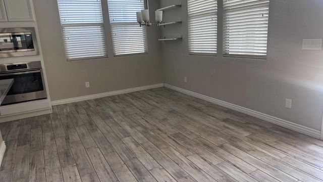10015 E Wavelength Avenue, Mesa, AZ 85212