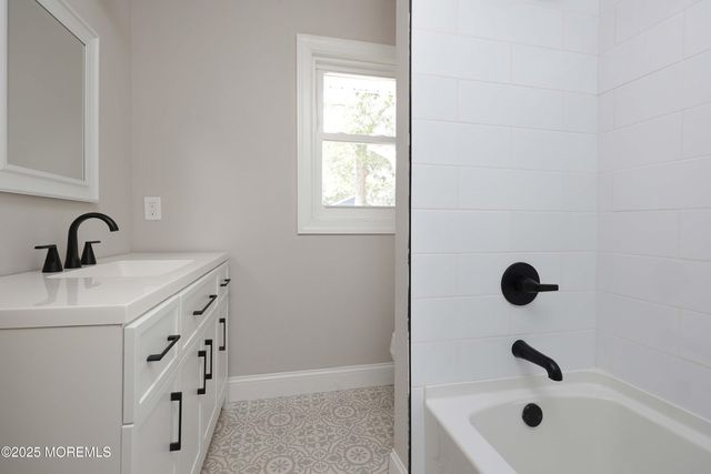 400 Surf Avenue, Beachwood, NJ 08722