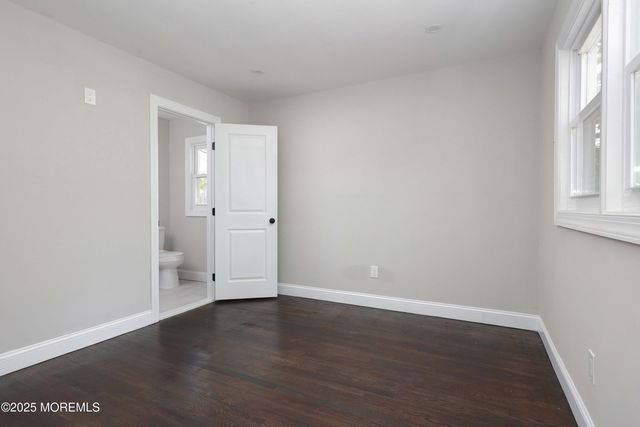 400 Surf Avenue, Beachwood, NJ 08722