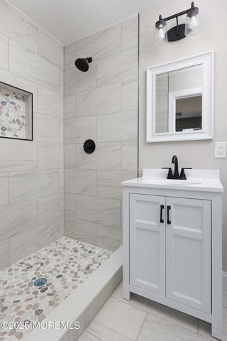 400 Surf Avenue, Beachwood, NJ 08722