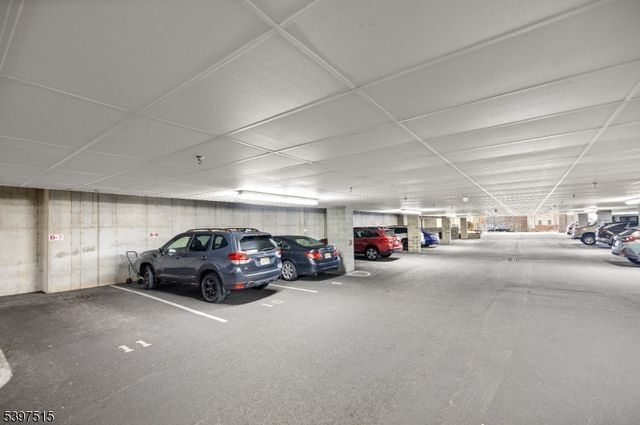 16 Main St D7, Sparta Twp., NJ 07871