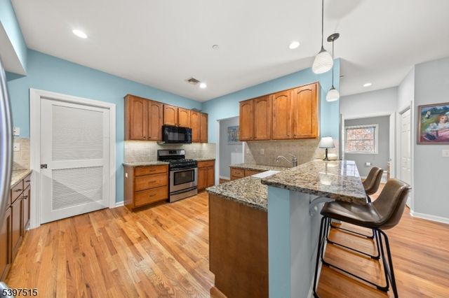 16 Main St D7, Sparta Twp., NJ 07871