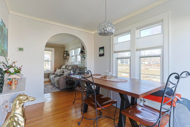 810 S 35th Street, South Bend, IN 46615